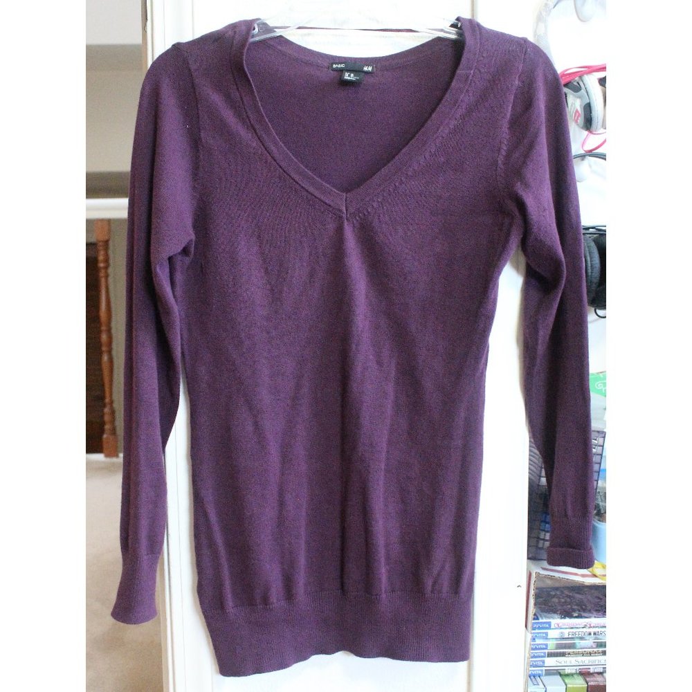 "H&M" purple long-sleeved shirt
